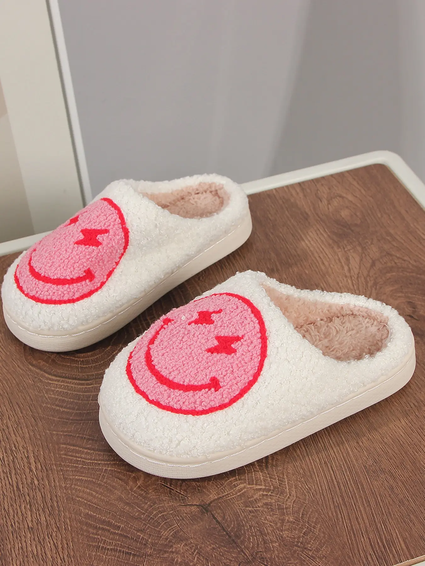 Soft Plush Winter Slippers for Kids, Warm Indoor Shoes for Boys & Girls, Cozy Home Footwear, Perfect for Cold Weather, Fuzzy Warm Slippers