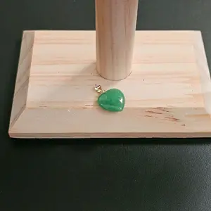 14k gold jade pendant