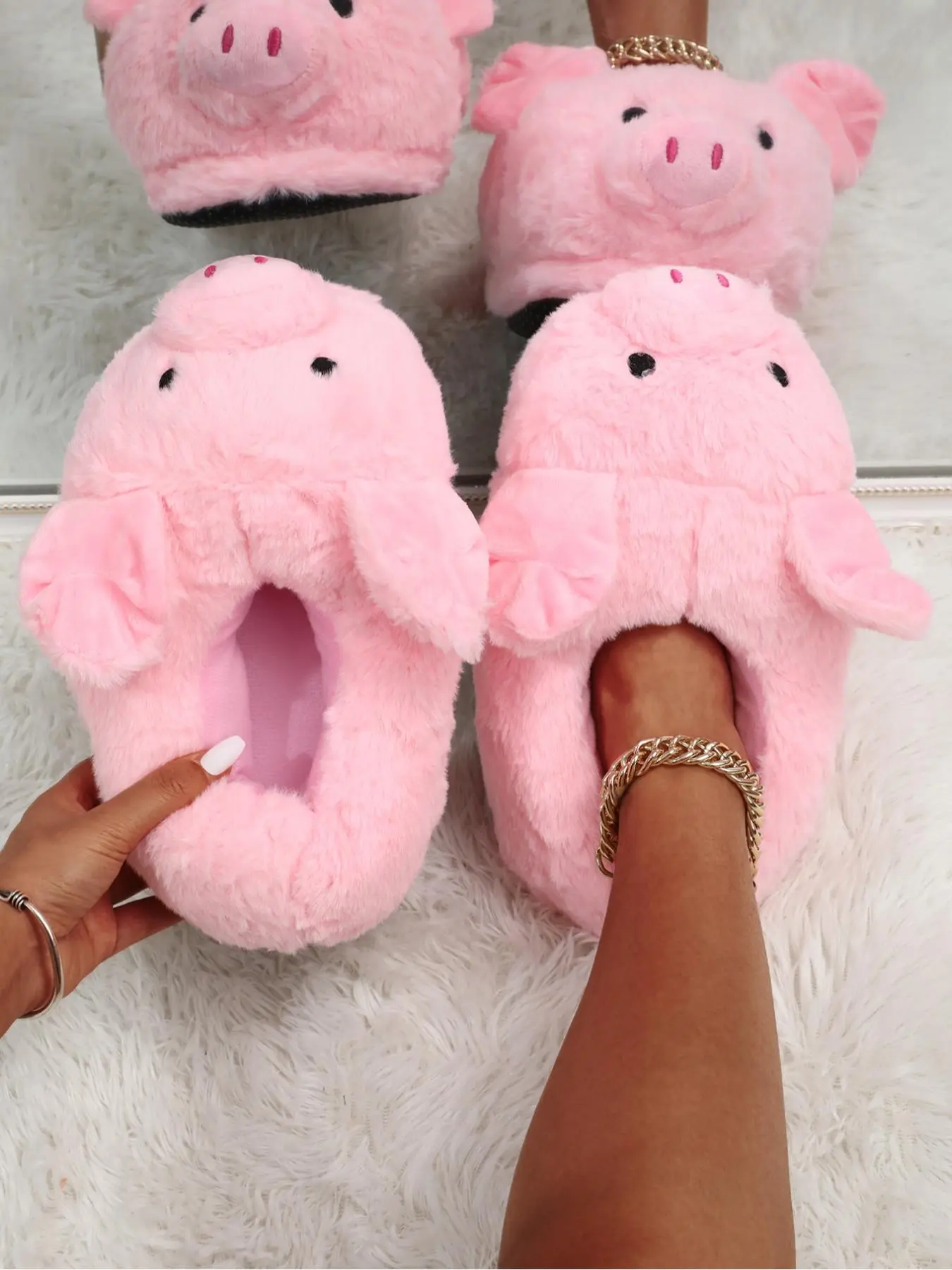 Cute Pig Design Plush Flat Slippers, Animal Slippers, Women Casual Soft Comfortable Home Slippers, Warm Non-slip Slippers for Indoor & Outdoor Use for Fall & Winter