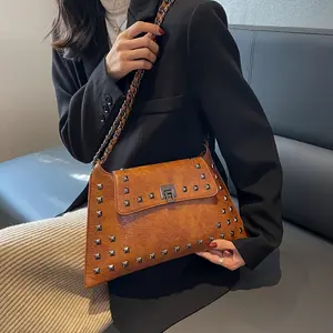 Women's Envelope Crossbody Bag Vintage Soft Leather Casual Shoulder Bag for Commuting Travel