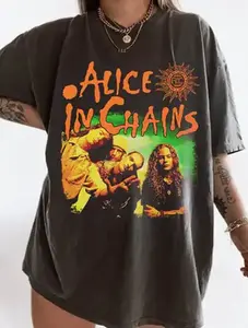 Vintage Hot Alice In Chains Band Member Men S-5XL Tee Unisex Shirt, Retro Alice In Chains Tee Gift, Gift For Her, Music Tour Shirt, vintage Graphic Tee, Gift for men and women Tshirt, Hoodie and Sweatshirt