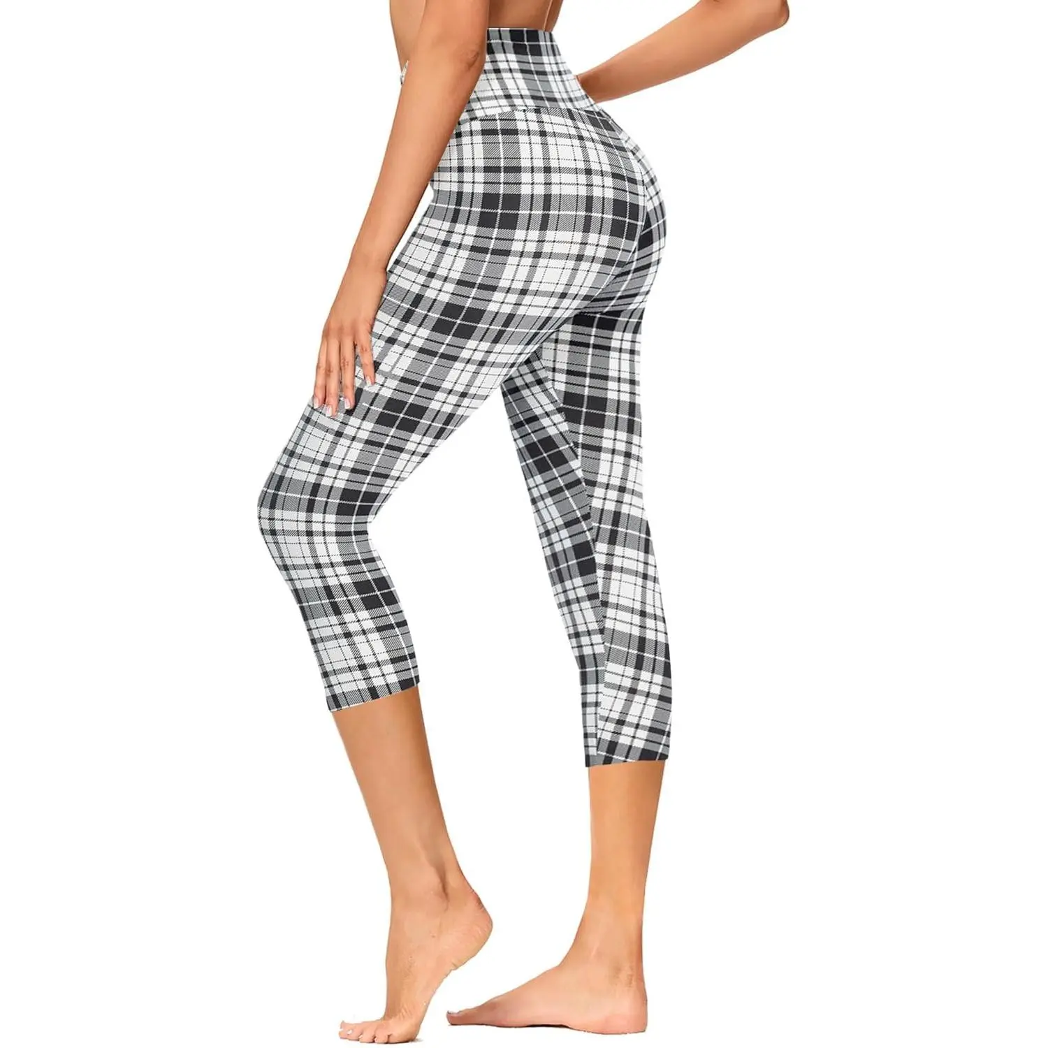 A-black White Plaid