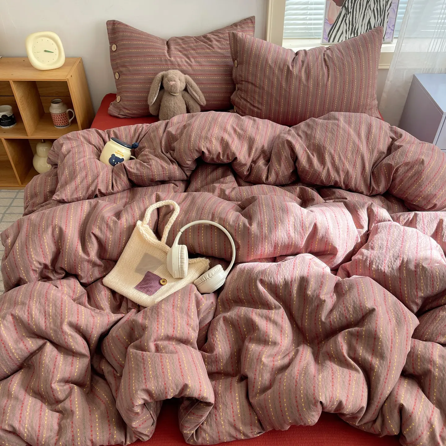 3/4pcs Plaid Striped Colorblock Floral Pattern Soft Cloudy Button Vintage Bedding Set, Breathable Skin-Friendly Home Bedroom Quilt Sheet Pillowcase Set, Bed Sets