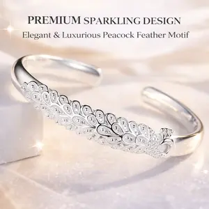 Peacock Feather Adjustable Cuff Bracelet for Women – Elegant Silver Open Bangle with Sparkling Crystals, Fashion Jewelry Gift for Her
