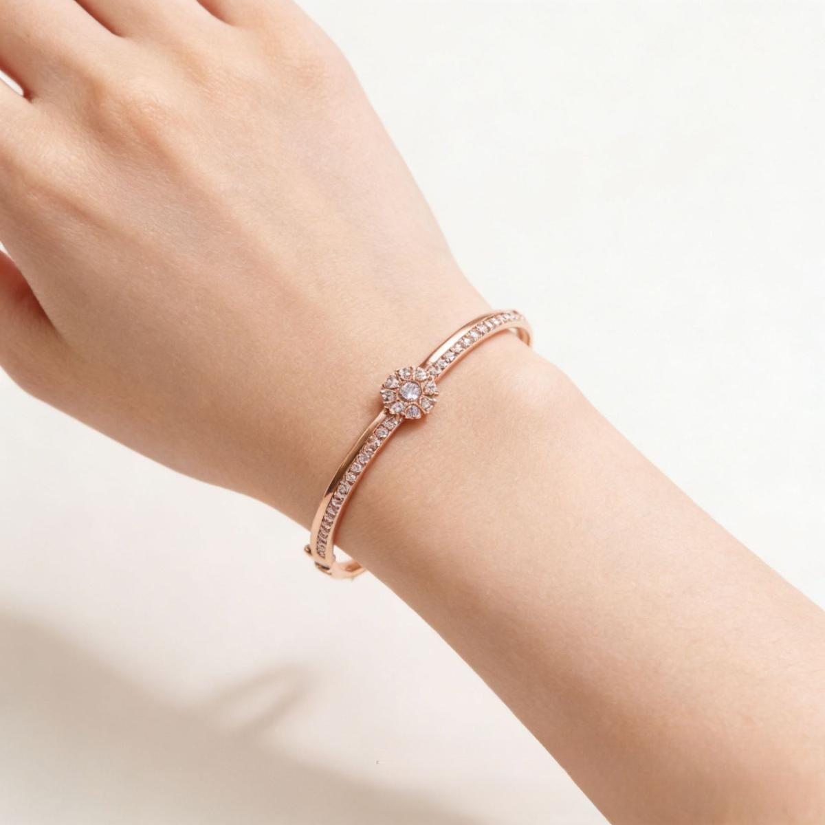 Luxury Round Center Stone Pavé Bangle Bracelet for Women, Elegant Polished Sparkle Hinged Bangle, Premium Statement Cuff Bracelet, Trendy Aesthetic Formal Jewelry, Timeless Anniversary Birthday Gift for Her