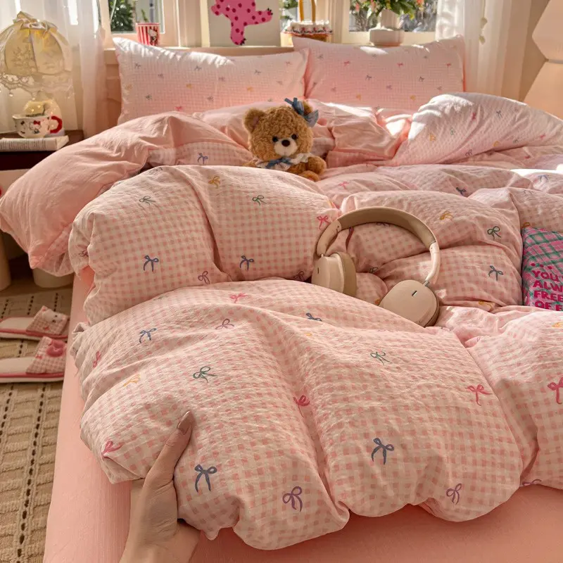 3pcs/4pcs Cloud-Feel Twin Layered Sheet Set, Cute Four-Piece Bedding, Student Dormitory Essentials, Cartoon Floral Design, All Seasons Use, Soft Bedding Sets, Decorative Bedding Set, Comfy Bedding Sets