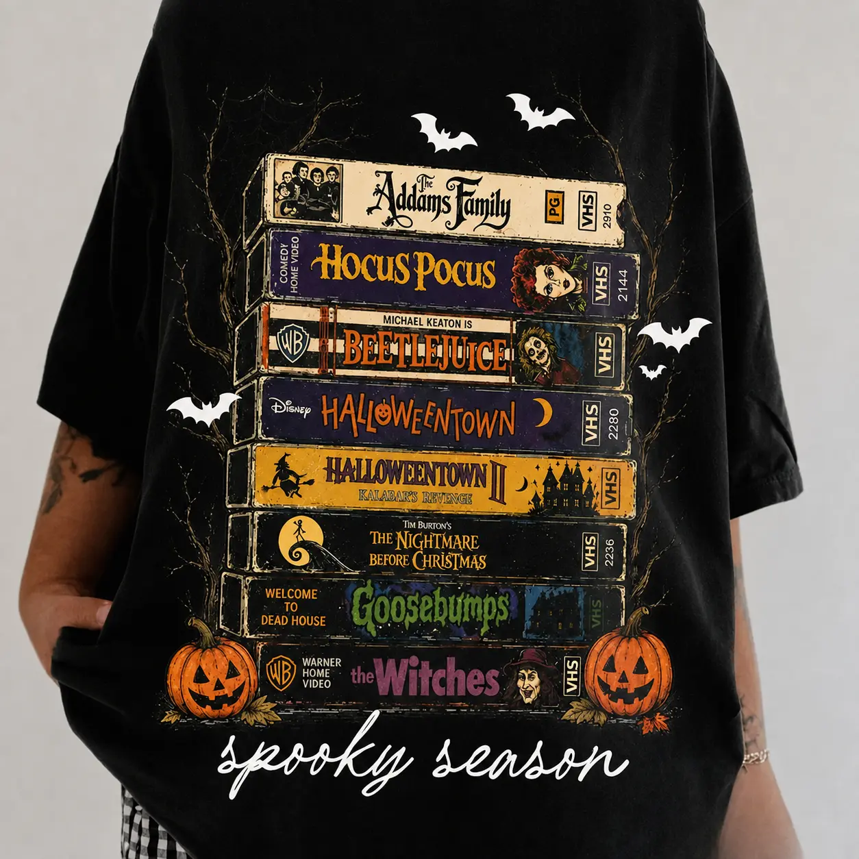 Comfort Vintage Halloween Horror Movie Graphic T-Shirt, Retro Spooky Season Crew Neck Tee, Funny Scary Movie Print Shirt, Soft Breathable Cotton Blend Short Sleeve Top, Halloween Film Lover Casual Streetwear, Unisex Fall Graphic Tee, Halloween Party Gift