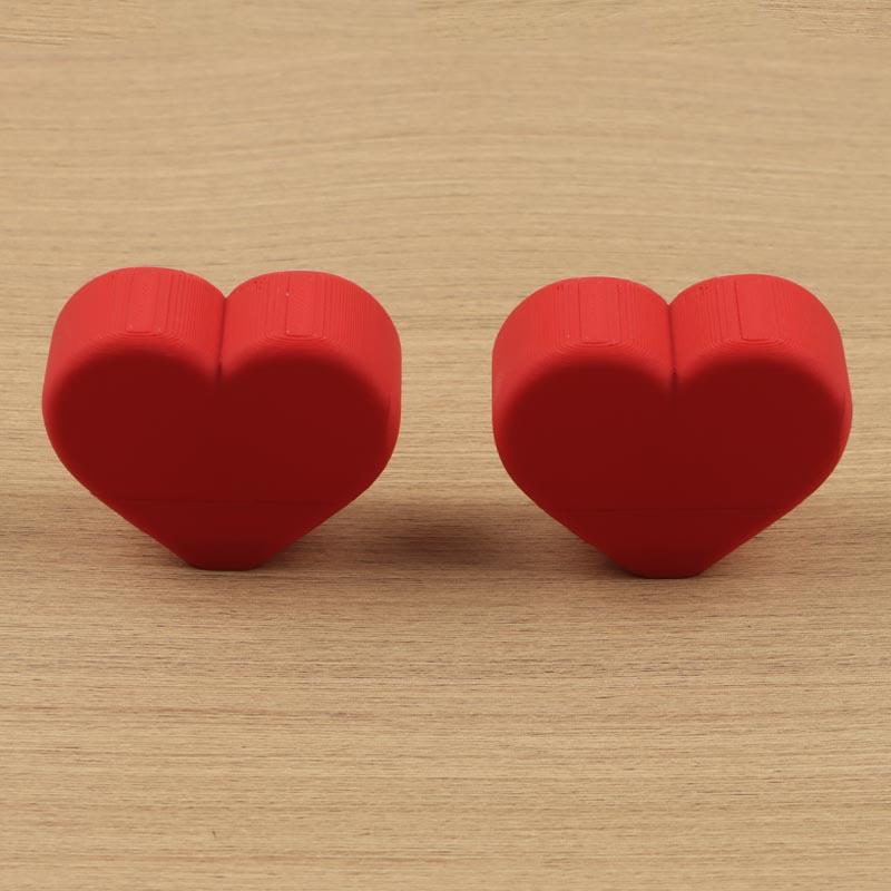 Funny Valentine's Day Heart-Shaped Middle Finger Gift Box, Gag Gift Box Party Favor, Available in 1 or 2 Pieces