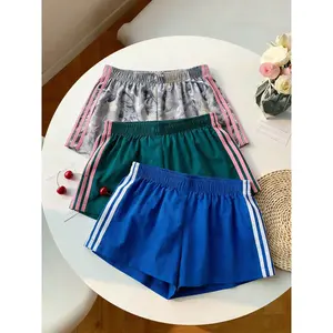 Trendy Comfortable 3-Piece Women's Casual Loose Short Pants, Side Stripe Design, Elastic Waist, Perfect for Spring Summer Carnival Activities, Casual Comfy Shorts, Striped