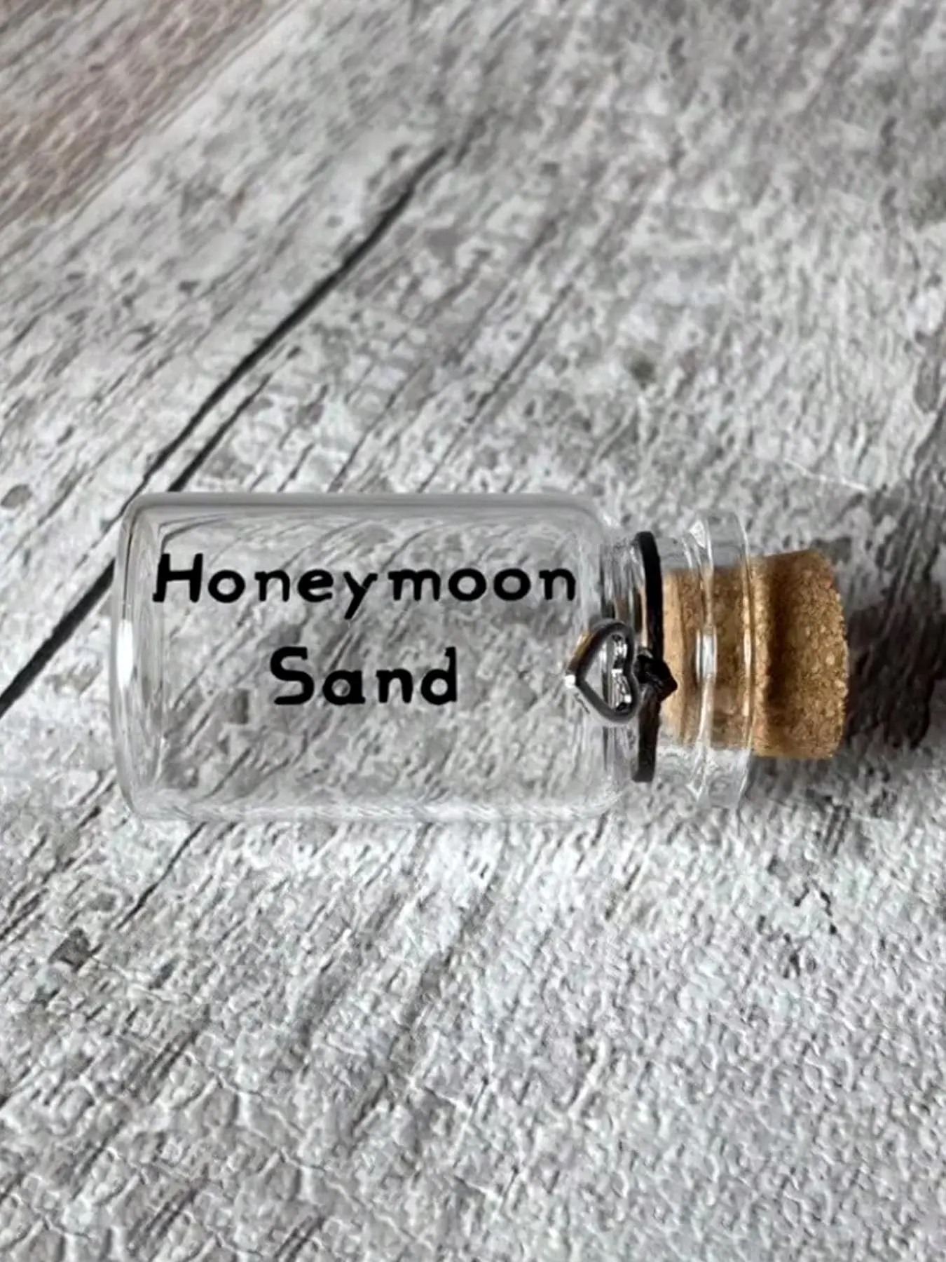 1pc Small Honeymoon Sand Bottle, Unique Wedding Gift, Wedding keepsake, Bride gift, Mr and Mrs Couple Gift, Beach Honeymoon Keepsake, Unique Wedding Travel Gift, Small Sand Bottle Bride Gift, Couple Gift, Glass Bottle