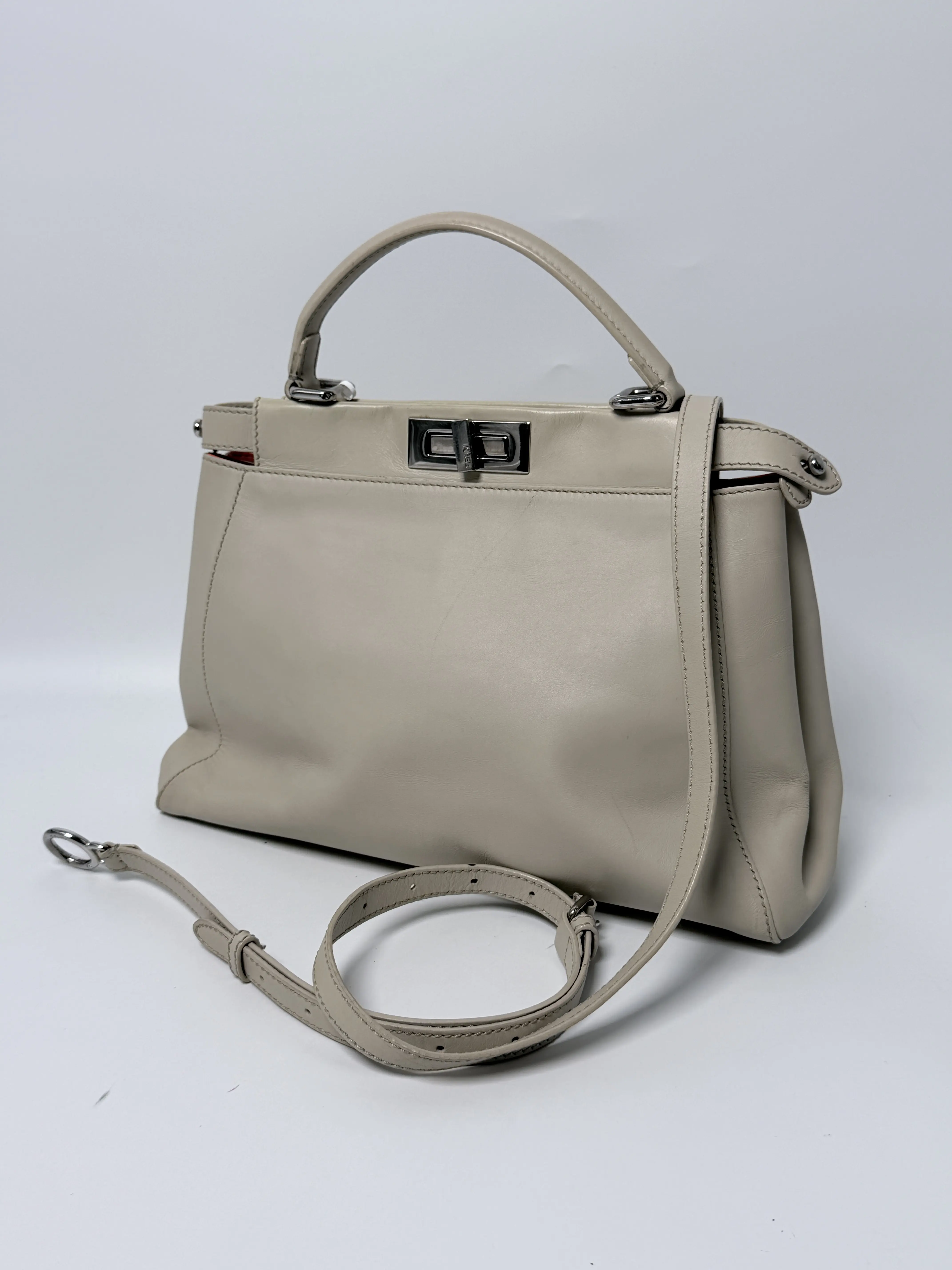 Pre-owned FENDI Leather Shoulder Bags Peekaboo Iconic Medium Satchel Handle Handbag Shoulder Bag Light Grey JA723FD