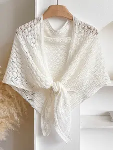 Elegant Women's Plain Triangle Shawl, Soft Comfortable Fashion Accessory, All-Season Wear, Versatile Daily Use, Stylish Casual Wrap, Textured