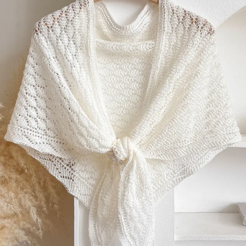 Elegant Versatile Women's Solid Color Triangle Shawl, Soft Comfortable Fabric, Casual Fashion All-Season Accessory, Ideal for Daily Use