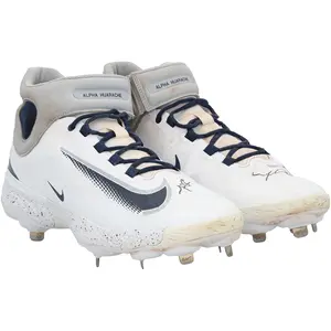 Matt Olson Atlanta Braves Autographed Game-Used White and Navy Nike Cleats from the 2024 MLB Season - RG13339949-50 - Fanatics Authentic Certified