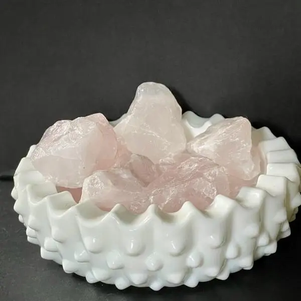 Rough Rose Quartz Healing Crystal - Gemstone Decor for Spiritual Home