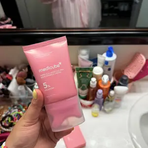 [NEW] [medicube] PDRN Collagen Gua Sha Neck Wrinkle Cream | Built-In Gua Sha Massager with Volufiline 5% + PDRN | Firming, Contour Care for the Look of Fine Lines, Jawline, Neck, Décolleté,Underarms, Chest, Legs, Shoulder | Massage Cream | Korean Skincare