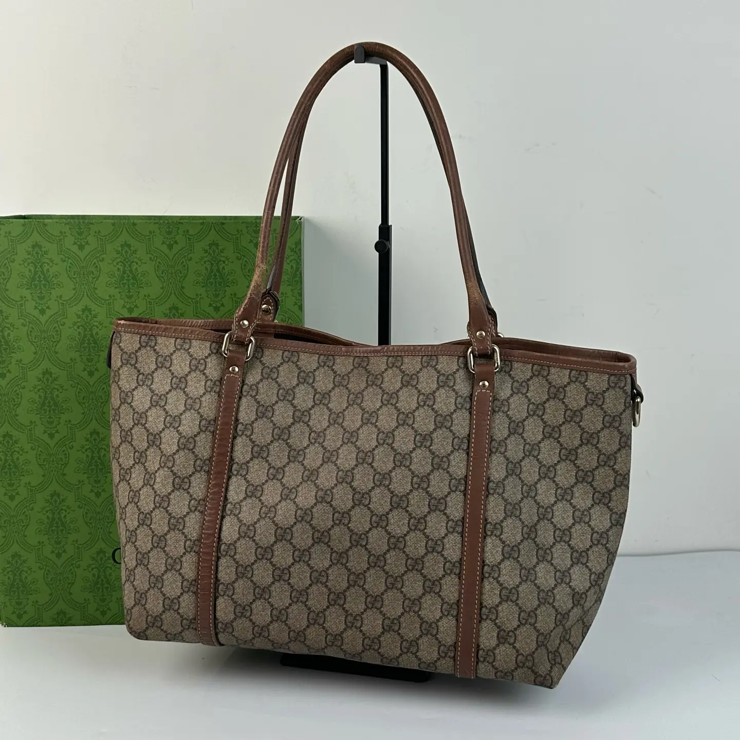 Pre-owned GUCCI GG Supreme Canvas Large Shopping Tote Bag with Brown Leather Trim