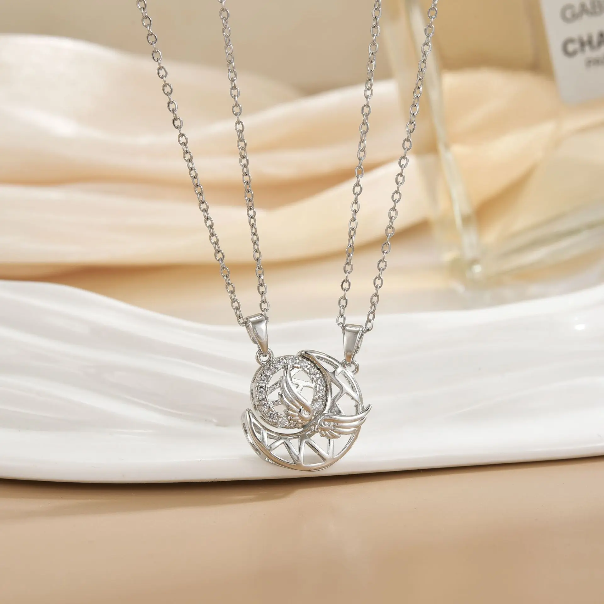 Magnetic couple necklace 32