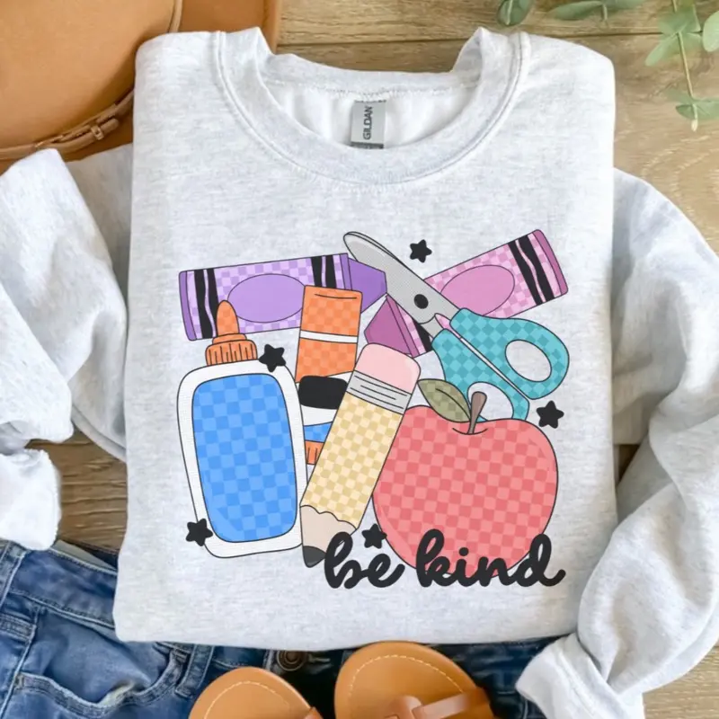Teacher - Be Kind Teacher Sweatshirt - Ash Grey - Teacher Sweatshirt Pullover Soft Unisex Womenswear Cotton Fabric