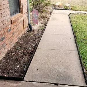 VEVOR Steel Landscape Edging,  5 Packs 39 x 3 in Rust-Resistant Metal Landscape Edging, Bendable Garden Edging Border, Heavy Duty Lawn Edging, Easy-to-Install, Flower Bed Yard Pathway Divider Black