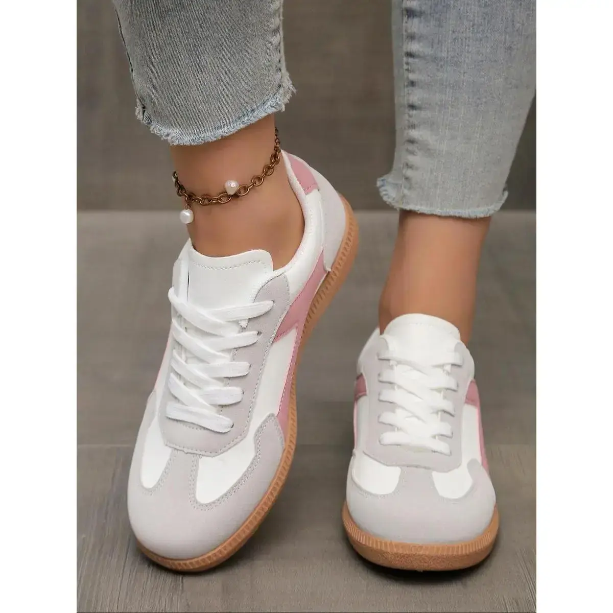 Women's Fashionable Lace Up Low Top Sneakers, Casual Comfortable Sports Shoes for Daily Wear, Female All-match Round Toe Shoes for Daily Wear Women's Fashionable Lace Up Low Top Sneakers, Casual Comfortable Sports Shoes for Daily Wear, Female All-match Round Toe Shoes for Daily Wear