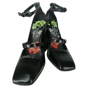 Pre-owned Versace  by Rebag