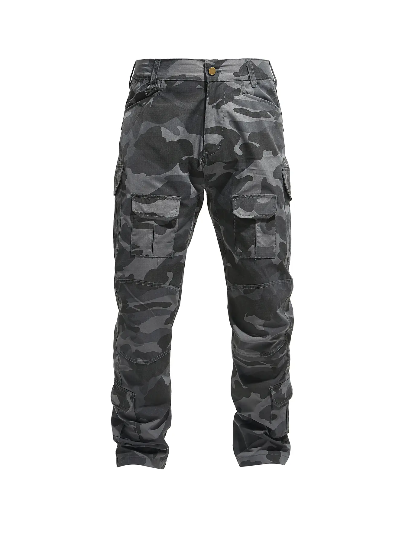 One men’s camouflage outdoor rugged multi-pocket cargo pants
