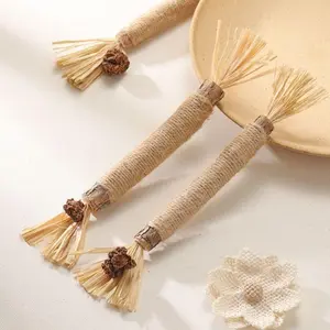 Premium Cat Chew Stick Toy, Natural Silvervine Sticks Cat Toys, Catnip Alternative Cat Chew Toys Teeth Cleaning, Matatabi Cat Treat, Edible Kitty Toys