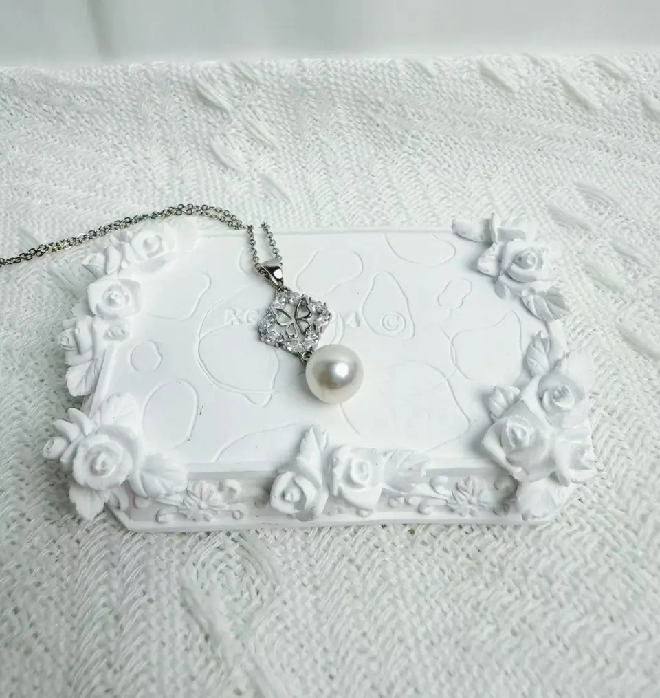 Butterfly Design Pearl Pendant Freshwater Edison Pearl 9-10mm S925 Chain 18inches