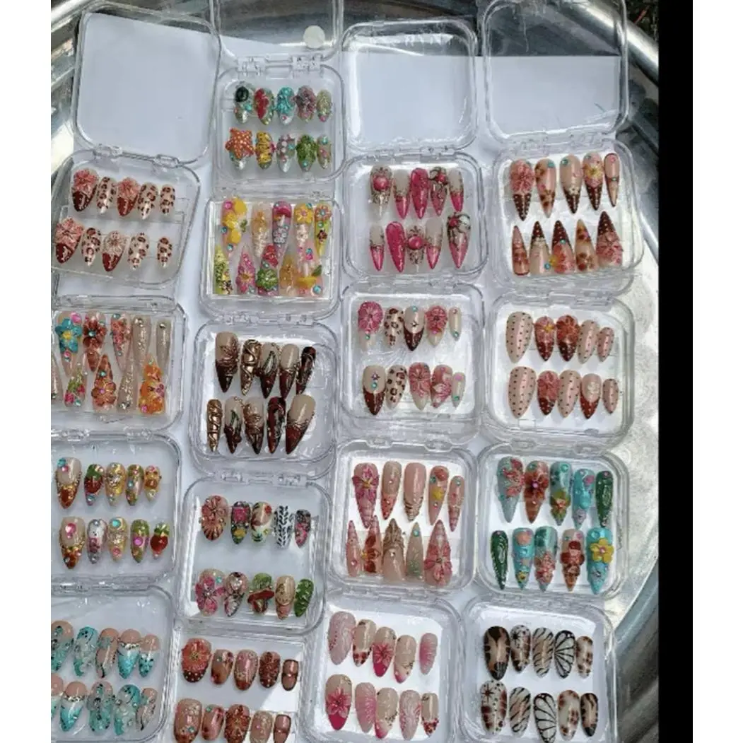 50-Piece Random Nail Sets - Assorted Designs & Colors for Stylish Manicures