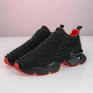 New Rivet Red Soled Shoes for Men Luxury Leather Sneakers Casual Style Personalized Trendy Board Shoes Closed Trainer Closed Trainer Athletic Training