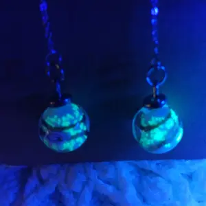 Threader glow in the dark rose bead earrings