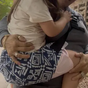 Comfortable Adjustable Ergobaby Baby Carrier Strap, Lightweight Ergonomic Carrier, Fits up to 45 Pounds, Easy-Adjust Front-Positioned Harness, Lightweight Travel Safety Belt