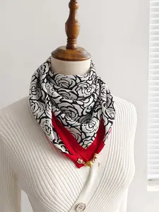Romantic Rose Print Scarf with Magnetic Closure, Breathable Fitted Silk Scarf for All Seasons, Essential Fashion Accessory for Commuting