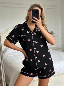 Women's Striped Heart Print Matching Pajama Set Nightwear, Fitted Cute Short Sleeve and Shorts Loungewear, Fashionable Chic Cardigan Homewear for All Seasons