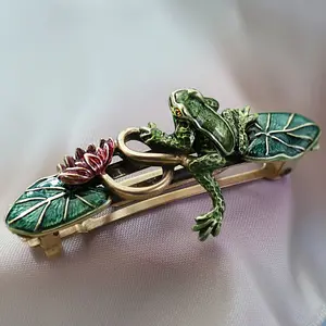 Hair Barrette, Frog Barrette, Frog Hair Clip, Frog Gift, Animal Barrette, Frog Jewelry, Toad Frog, Hair Accesories