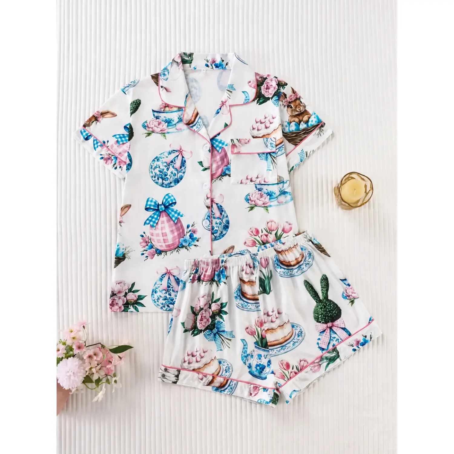 Women's Two-Piece Pajama Set: Soft & Breathable Loungewear with All-Over Print, Short Sleeves & Shorts, Ideal for Relaxing Nights
