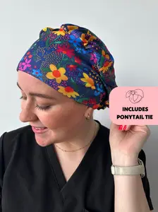 DuoStyle Scrub Hat - Brilliant Blooms