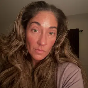 Product Review of [medicube] Affordable Glass Glow Skincare Set | Includes 8 products for Gentle Skin Glow Routine from J**a