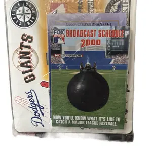 Exclusive Opening Day 2K Dodgers Giants 32 Card Set Memorabilia Retro Cards Binder Fan Gear Tyreek Hill Kaboom RC