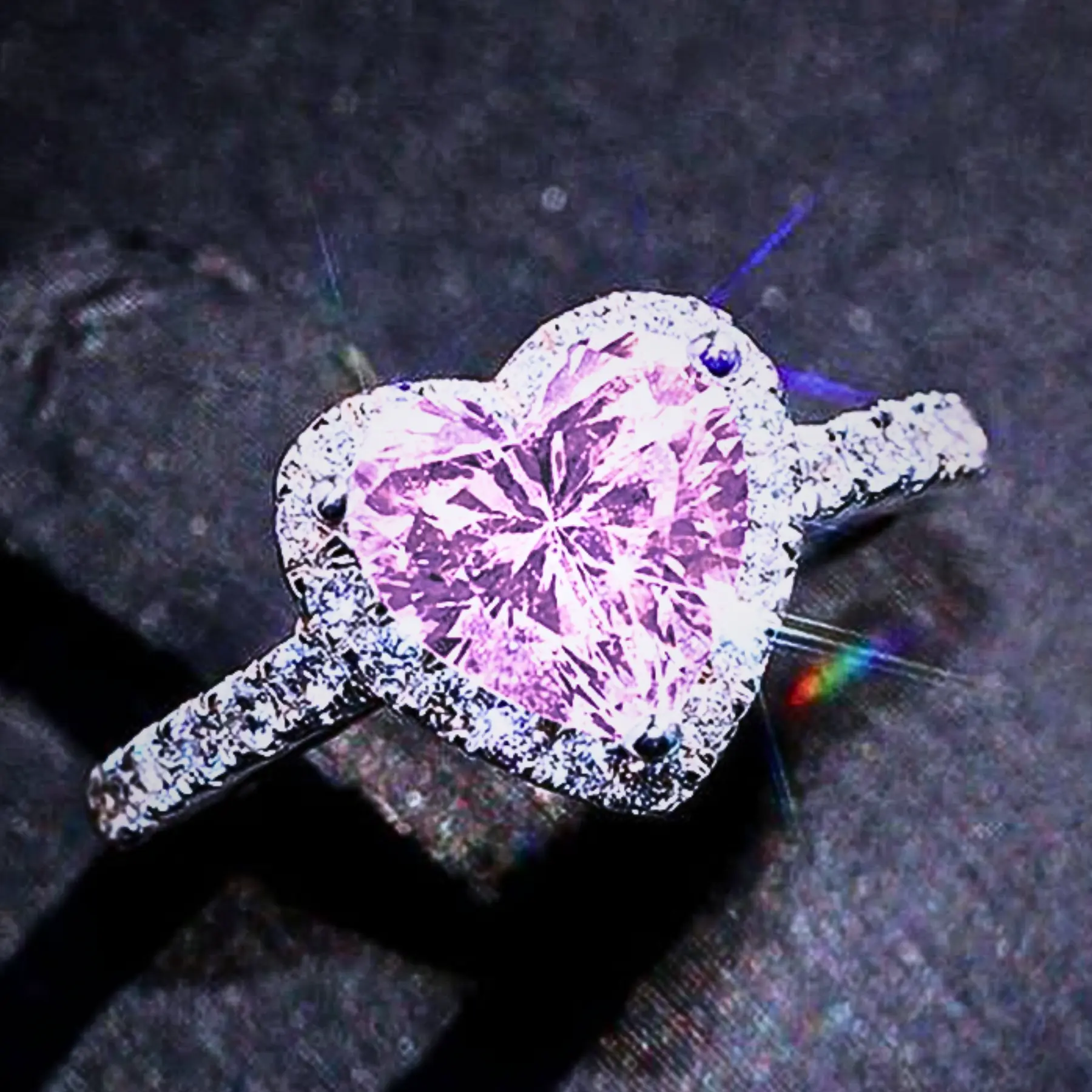 Women’s Romantic Crystal Heart Ring, Sparkling Cubic Zirconia Fashion Jewelry For Love Gifts & Celebrations