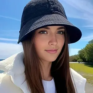 1 piece women's foldable sun hat, wide-brimmed beach hat, simple design sun hat, suitable for women to wear on seaside vacations and when traveling