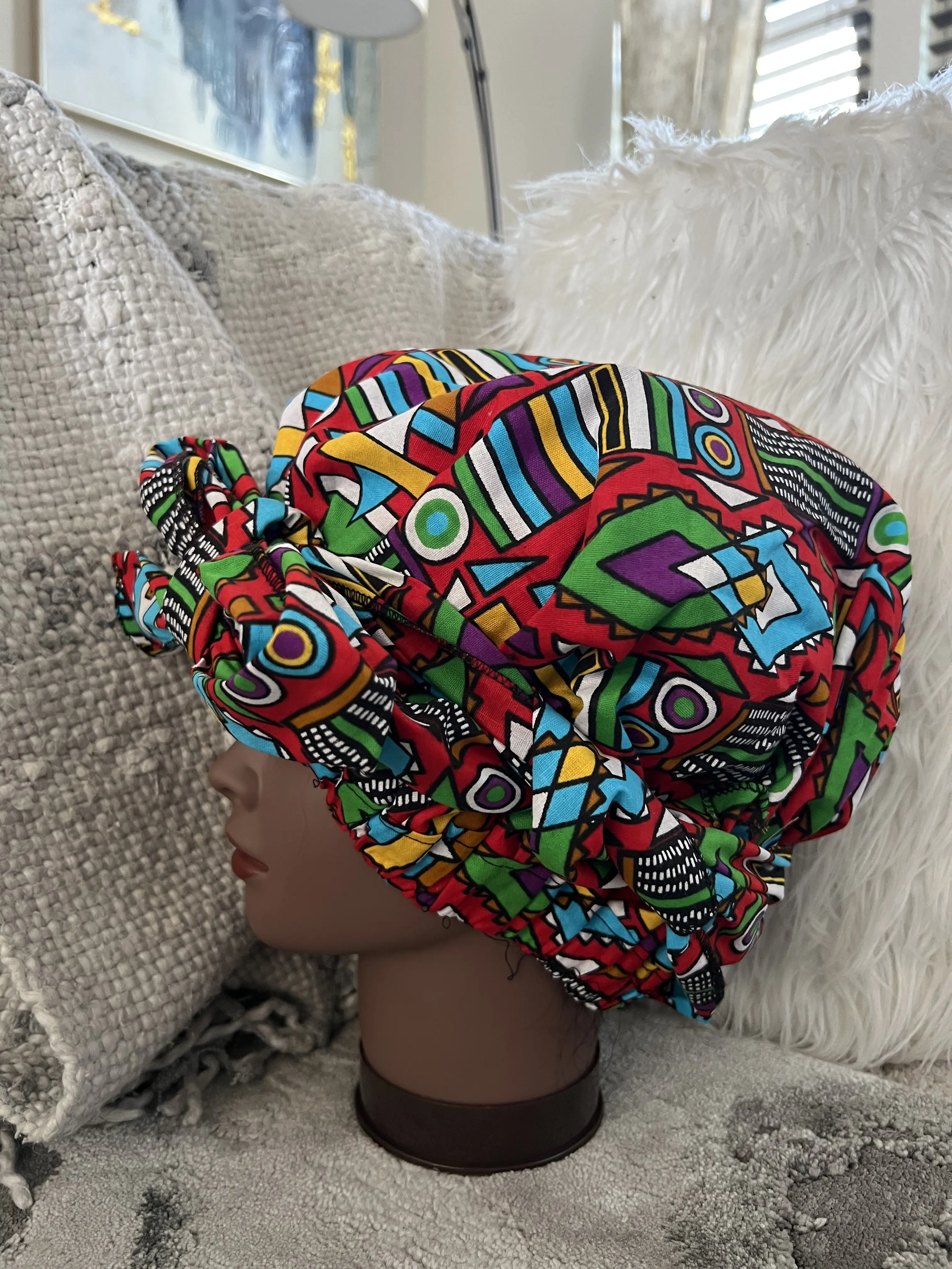 African Ankara Decorative Bonnets Vibrant Satin Lined Scrub Hat with Ponytail Cap Unique Patterns Cultural Expression for Women Stylish Headpieces