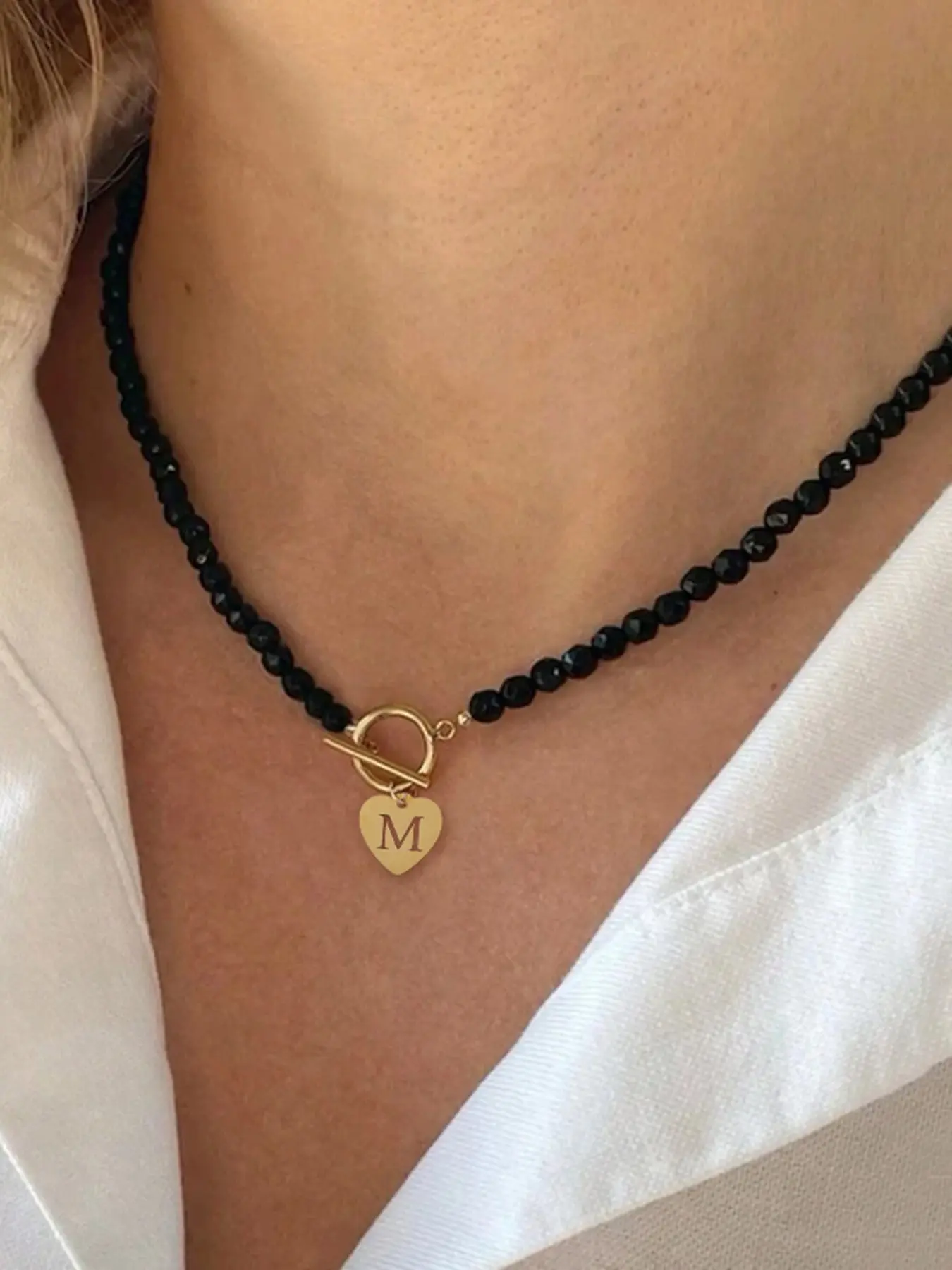 Women's Heart Hollow Initial Toggle Clasps Necklace, Classic Artificial Crystal Beads Chain, Casual Style Jewelry for All Seasons, Initial Letter Necklace