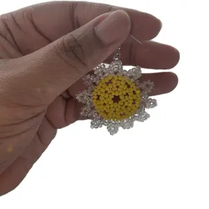 Mid size Daisy beaded flower earrings