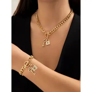 2PCS Elegant Crystal Key & Lock Pendant Jewelry Set – Bracelet and Necklace for Women