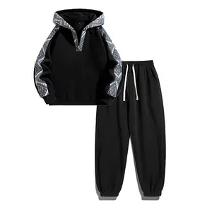 Couples’ casual half-zip hooded sweatshirt with drawstring waist and plaid design, suitable for casual wear.