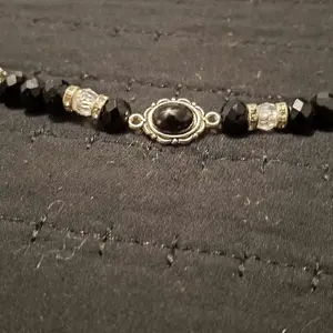 Black Rhinestone Beaded Bracelet with Elegant Centerpiece and Durable Beads for Everyday Wear