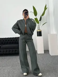 Women's Casual Long Sleeve Zipper Short Jacket and Pants Matching Set, Sporty for All Seasons, Fitted Natural Waist Design