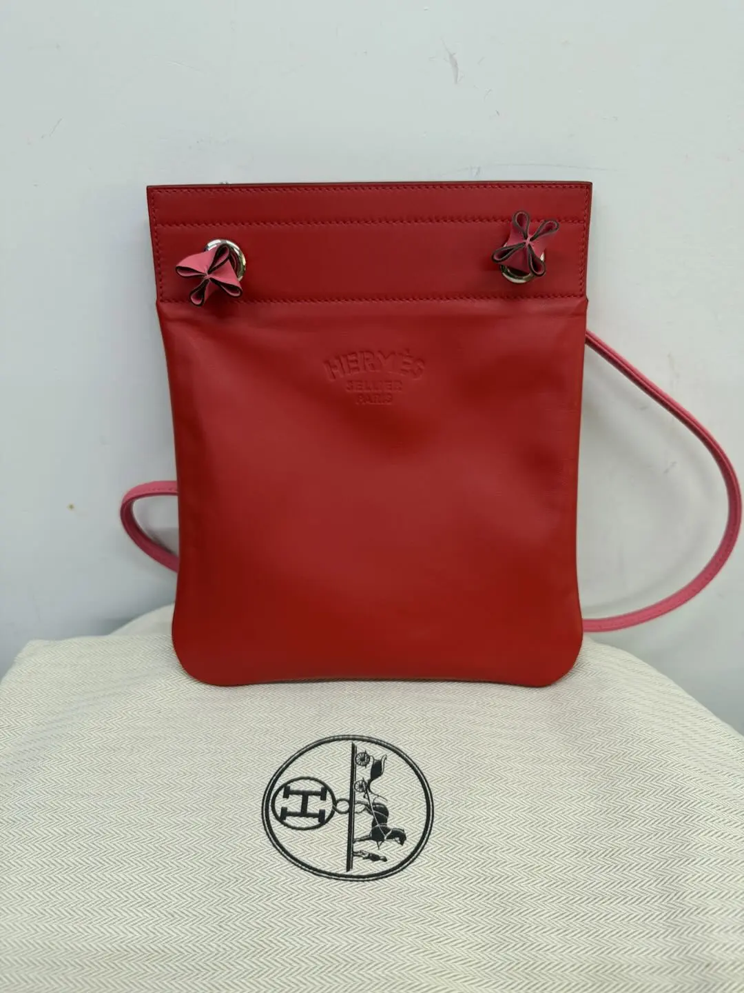 Pre-owned HERMÈS Aline Mini Crossbody Bag in Red Swift Leather with Silver Tone Hardware (Stamp Z, Style Code: B2409004)